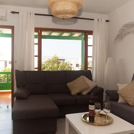 Thaisay Malibu * Tías