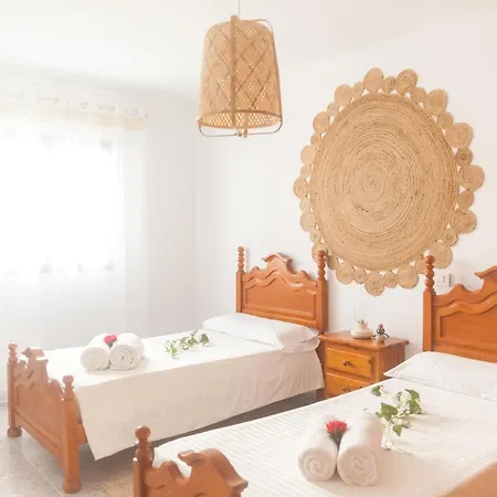 Thaisay Malibu Tías